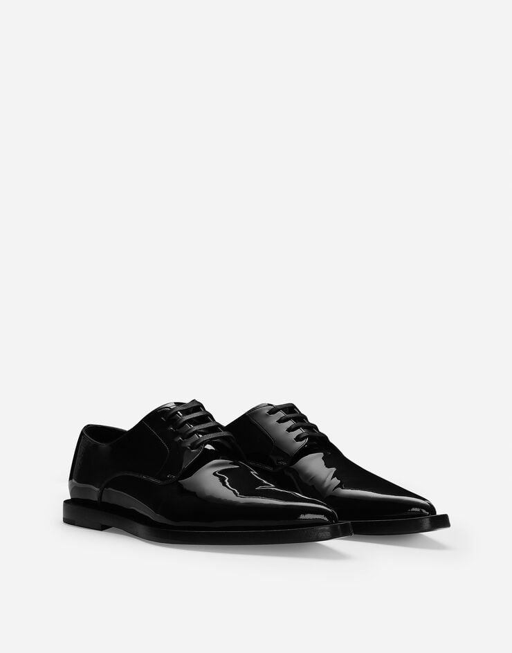 Dolce&Gabbana حذاء ديربي من جلد لامع أسود A10797A1471