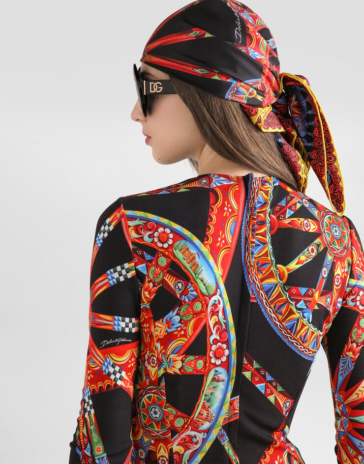 Dolce & Gabbana Langes Kleid aus Viskosejersey mit Carretto-Print Dolce & Gabbana Langes Kleid aus Viskosejersey mit Carretto-Print Multicolor F623QTFS8DT