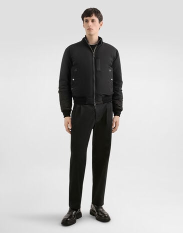 Dolce & Gabbana Blouson rembourré en satin Noir G9BRATFUSN0