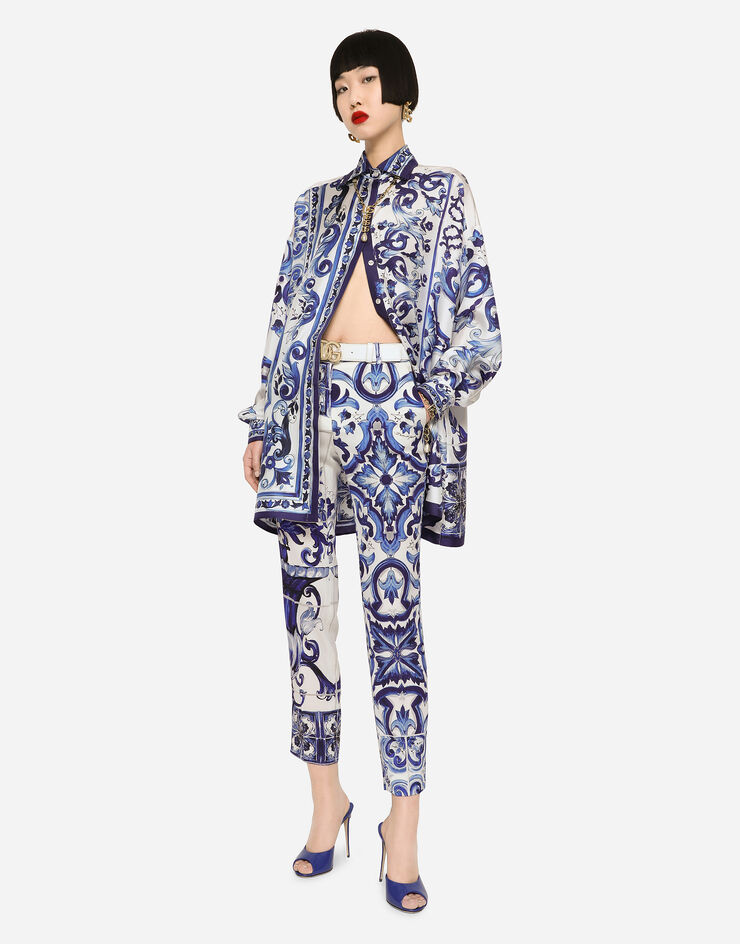 Dolce & Gabbana Pantalon en charmeuse à imprimé majoliques Multicolore FTAMUTHPABR