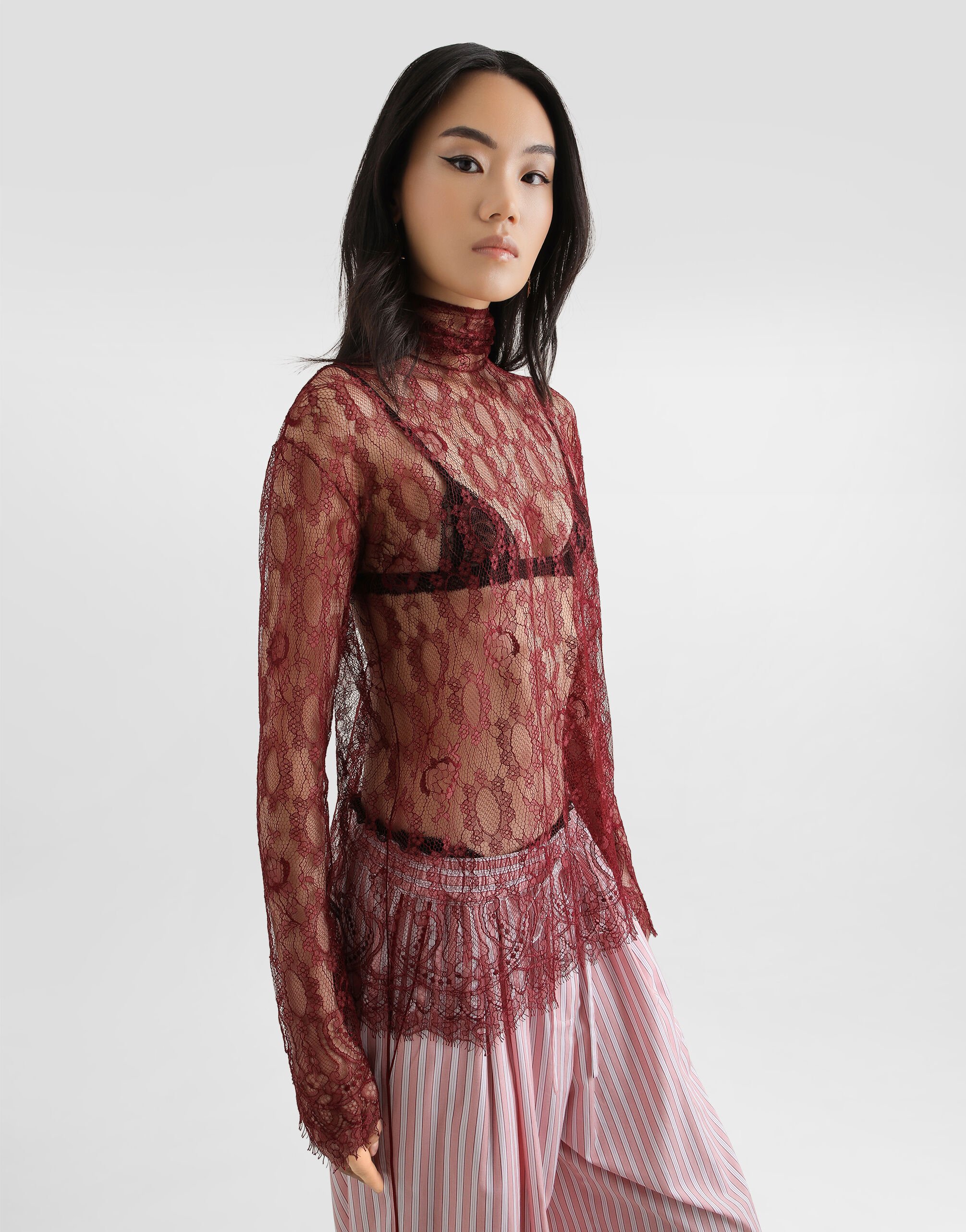 DOLCE&GABBANA カットソー トップス シルク 豪華 薔薇柄 36 Chantilly lace top in Bordeaux for Women | Dolce&Gabbana®