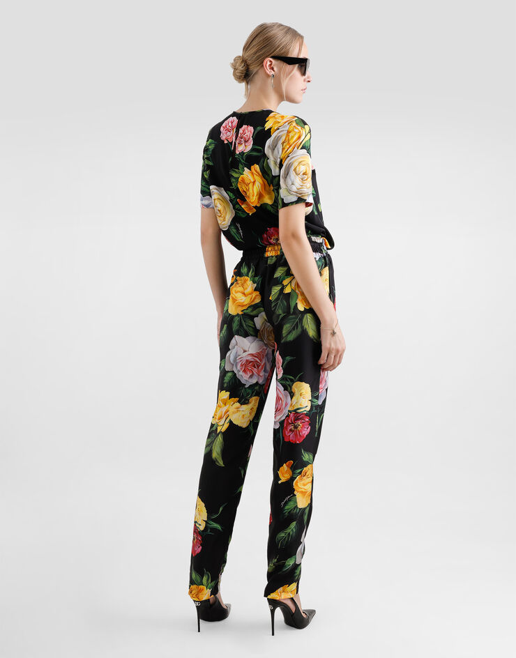 Dolce & Gabbana Bluse aus Seidencharmeuse Pfingstrosen- und Rosenprint Drucken F7AO2TFSA7B