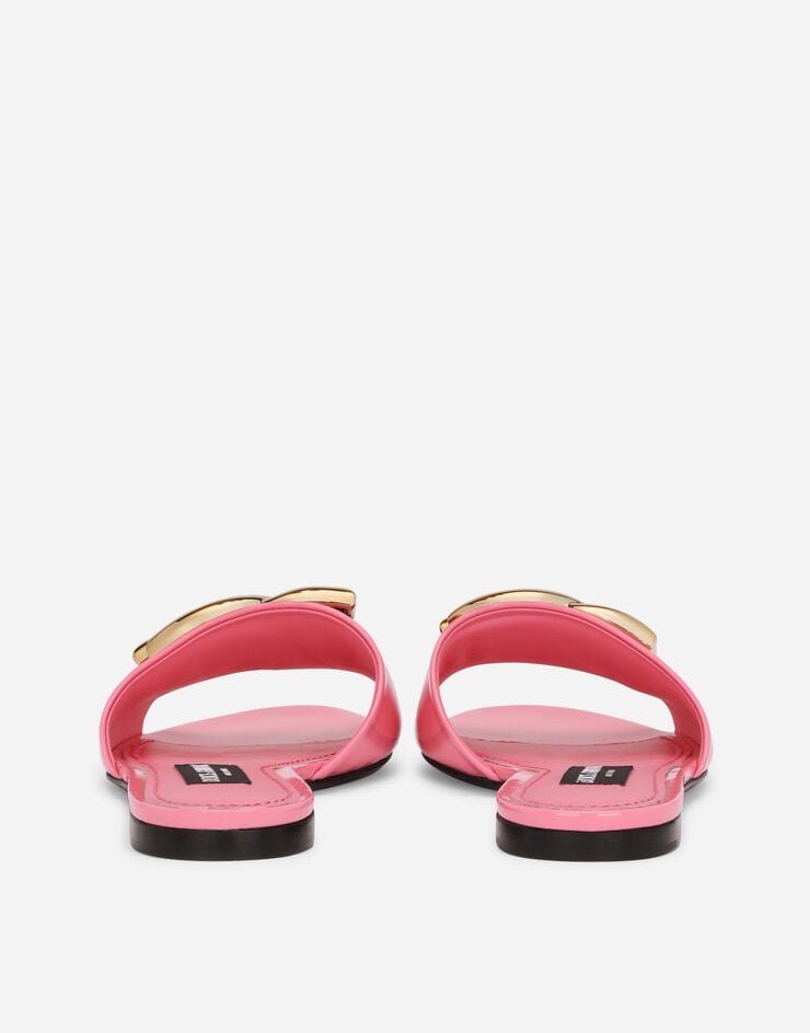 Dolce & Gabbana DG 로고 페이턴트 가죽 슬라이더 샌들 핑크 CQ0455A1471