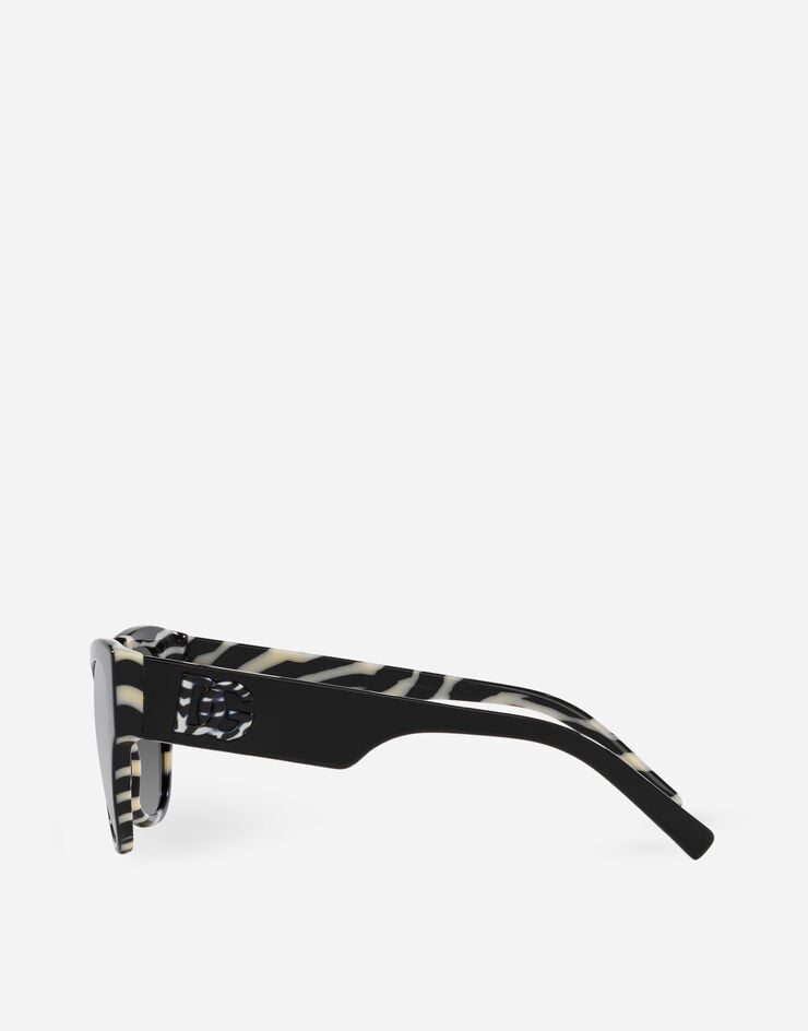 Dolce & Gabbana DG Logo sunglasses Black VG4449VP50P