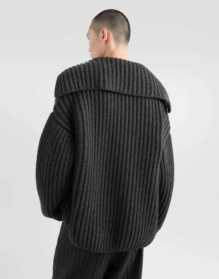 Dolce & Gabbana Cashmere sweater Dolce & Gabbana Cashmere sweater Grey GXZ47TJAWZ6