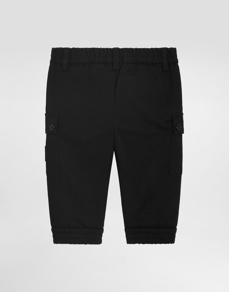 Dolce & Gabbana Cargohose aus Gabardine mit Logoplakette Schwarz L14P81FUFL3
