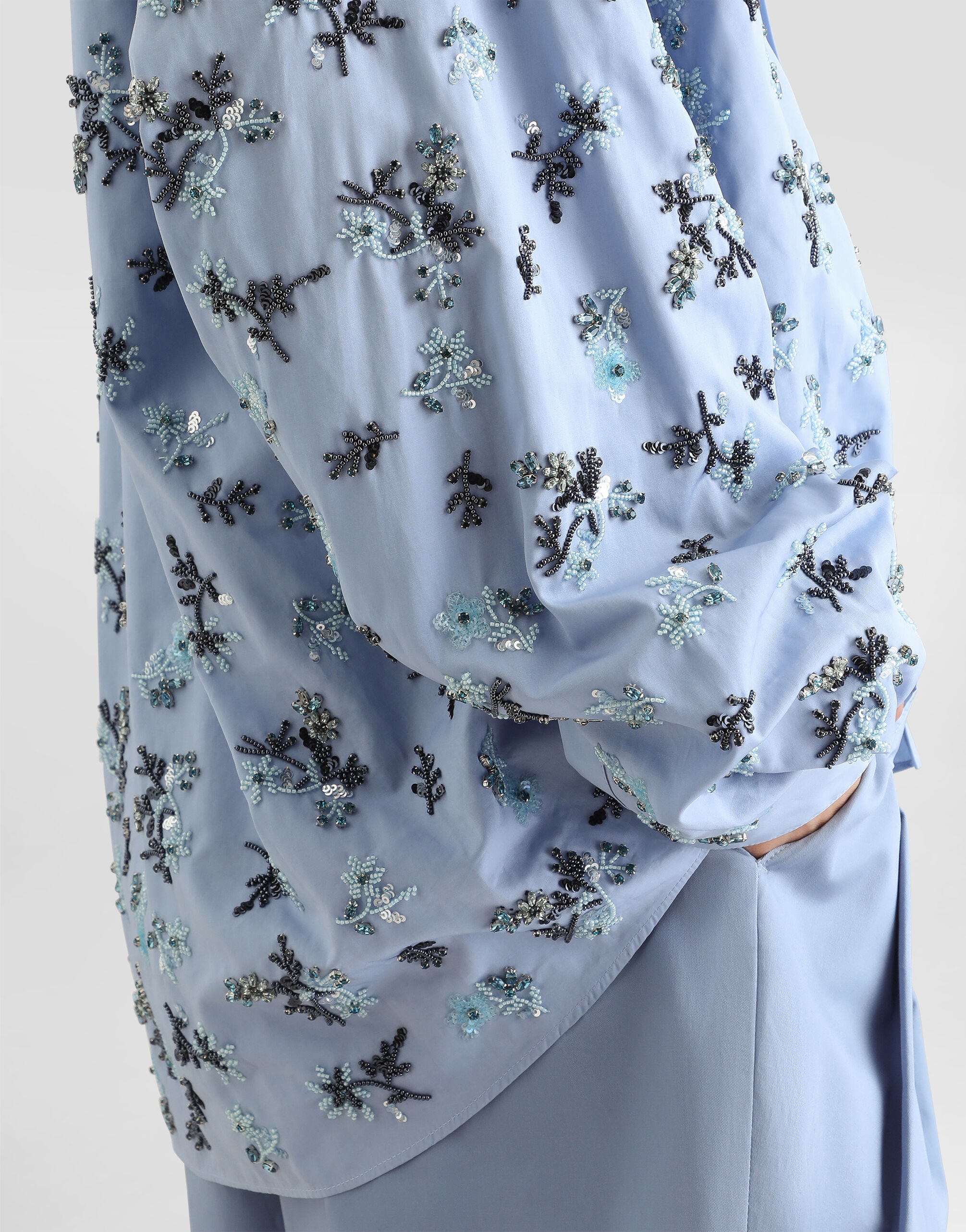Cotton shirt with embroidery