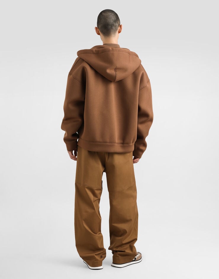 Dolce & Gabbana Cargohose aus Baumwolle mit Plakette Braun GP0RSTFUFL3