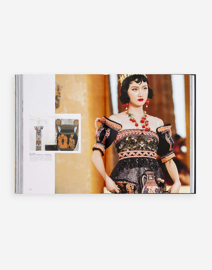 Dolce & Gabbana From the Heart to the Hands - English version Multicolore VL1137VLTW2