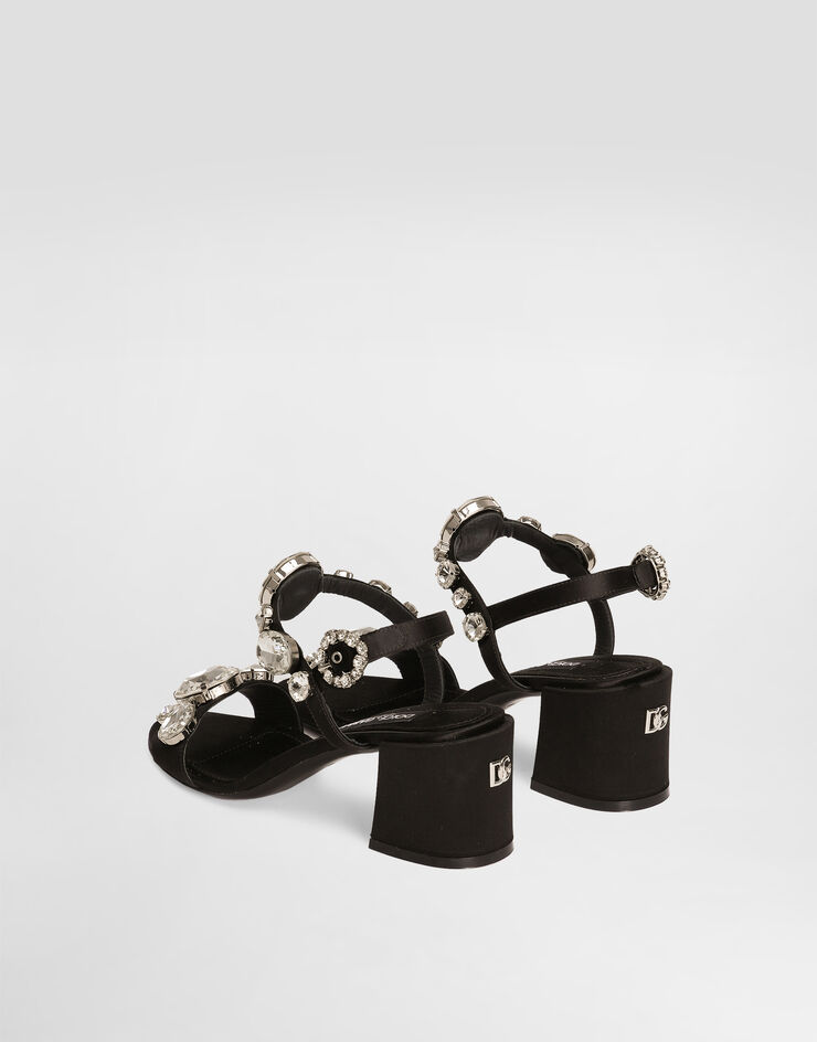 111 Dolce & Gabbana   