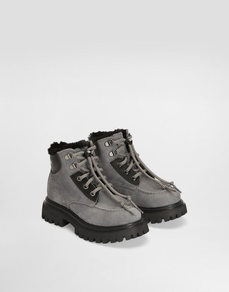 Dolce & Gabbana Nubuck boots Dolce & Gabbana Nubuck boots DA5359A0589