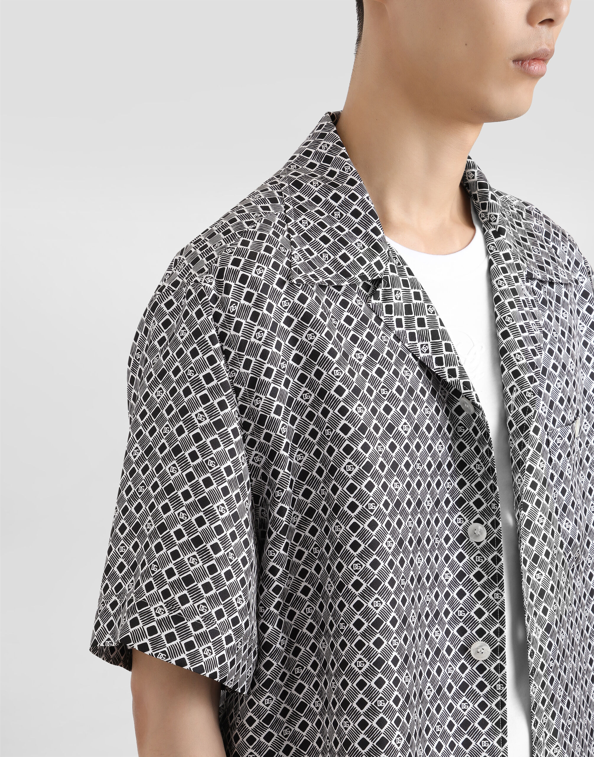 Silk shirt with tie print - thumbnail 5