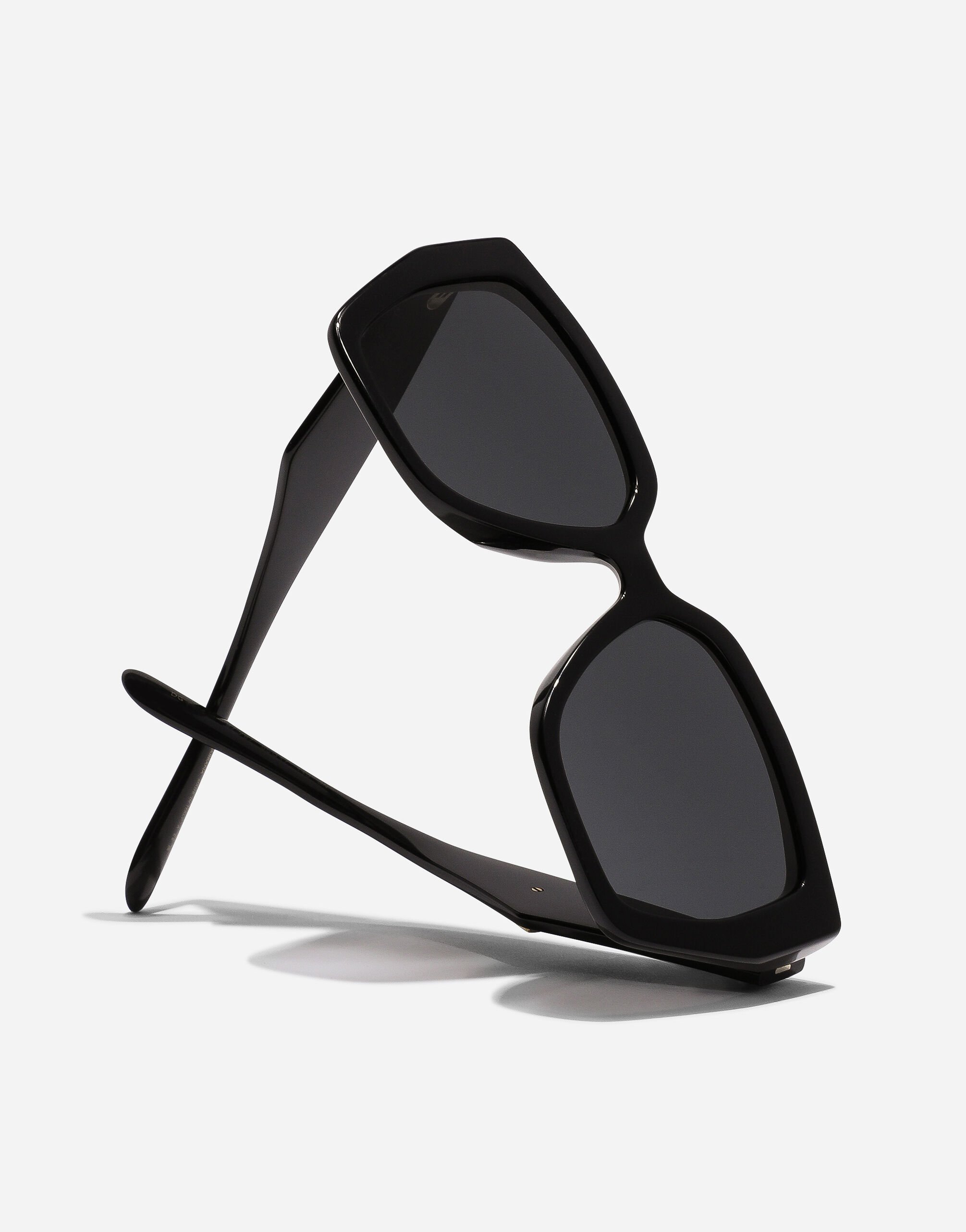 DG Crossed Sunglasses in Black for for Women Dolce Gabbana
