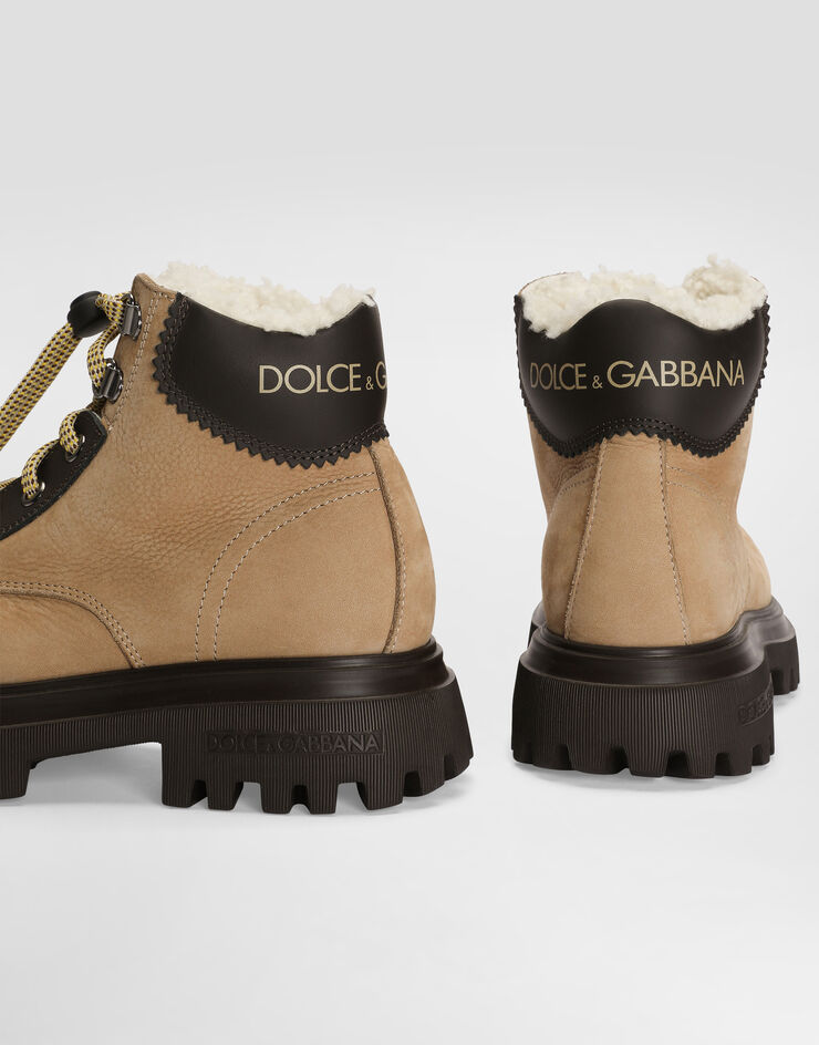 Dolce & Gabbana Nubuck boots Dolce & Gabbana Nubuck boots DA5359A0589
