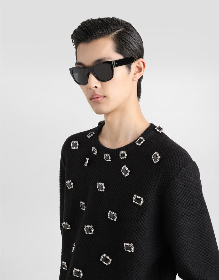 Dolce & Gabbana Pull ras de cou en laine à broderie et boutons bijou Noir GXX01ZJCVWS