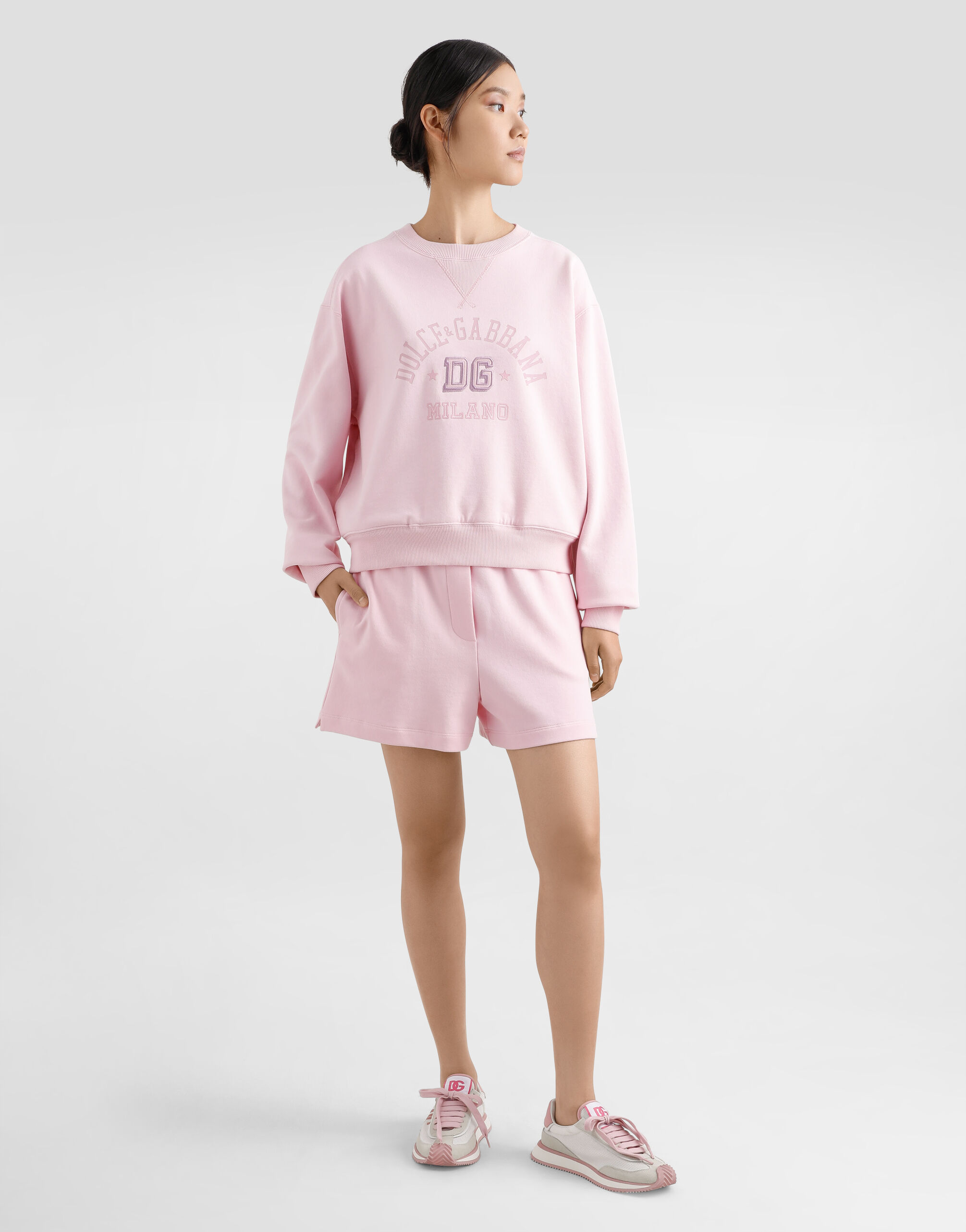 Dolce & Gabbana ピンク トレーナー ドルチェ ドルガバ ピンクのウィメンズ Jersey sweatshirt with raised DG embroidery