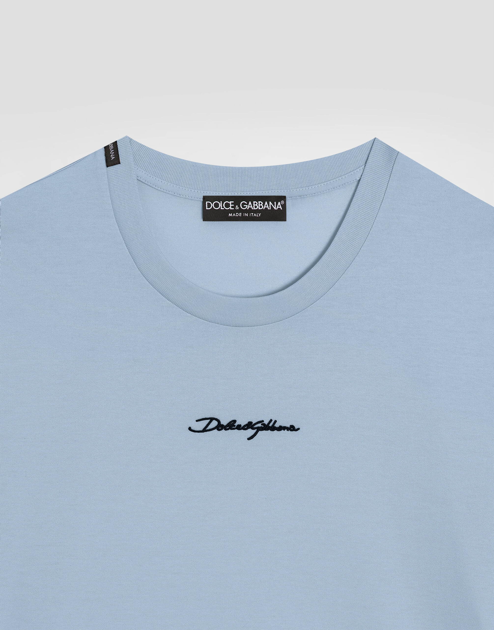 Cotton t-shirt with embroidered patch in Blue for Men