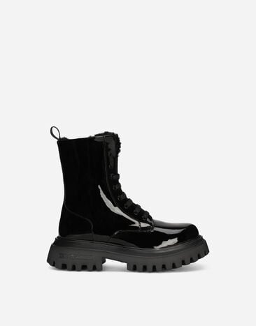 Dolce & Gabbana حذاء بوت برقبة للكاحل من جلد لامع أسود EB0003AB000