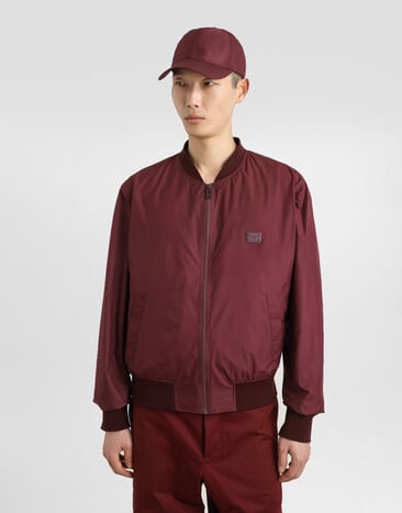 Dolce & Gabbana Bómber de tejido técnico con placa Burdeos G9BLMTFUS27
