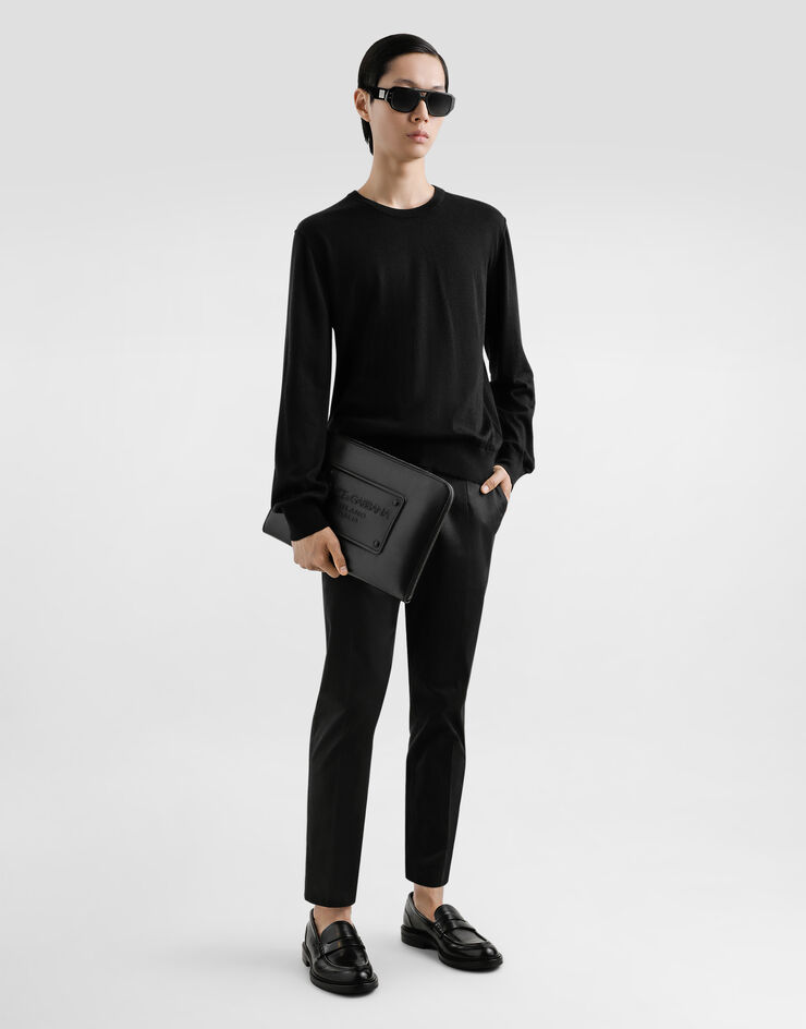 Dolce & Gabbana Cartera de mano grande en piel de becerro con logotipo en relieve Noir BM2276AG218