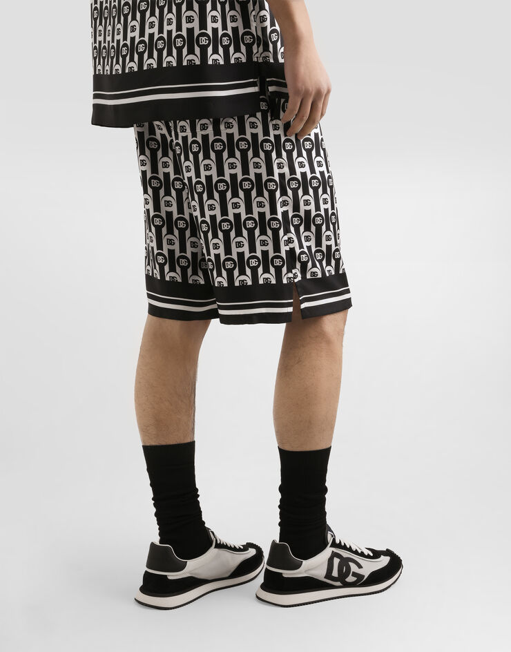 Dolce & Gabbana Bermudas en sarga de seda Imprima GV37ATHI1ZX