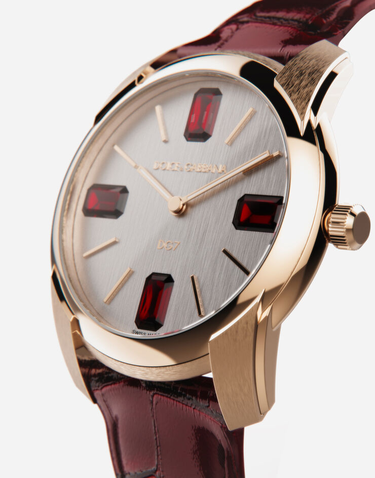 Dolce & Gabbana ساعة ذهبية مرصعة بالياقوت عنابي WWEEGGWW045