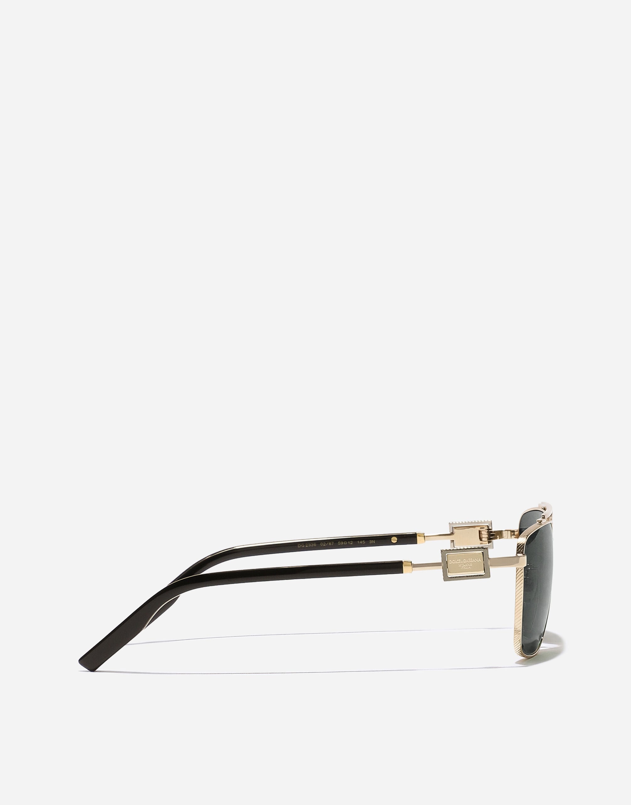 Metal Plaque Sunglasses in Gold for Women | Dolce&Gabbana® US