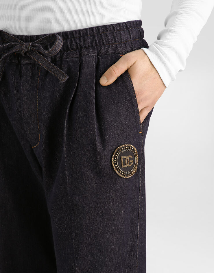 Dolce & Gabbana Joggers en denim con parche Dolce & Gabbana Joggers en denim con parche Multicolor GP246ZG8PF6