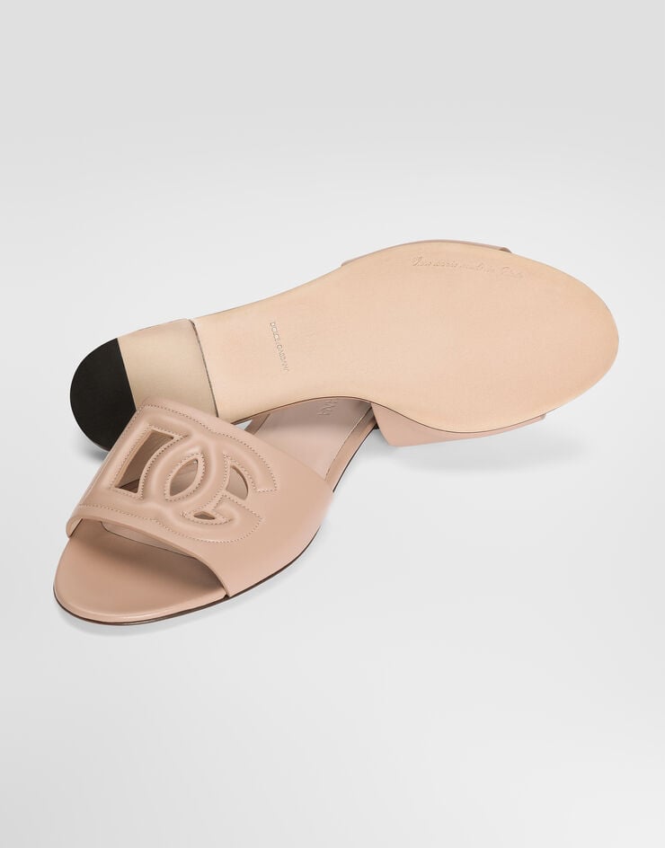 Dolce & Gabbana Calfskin slides with DG logo Dolce & Gabbana Calfskin slides with DG logo Pale Pink CQ0436AY329