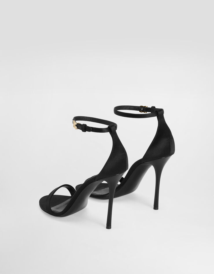 111 Dolce & Gabbana 111 Dolce & Gabbana