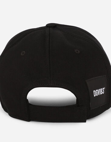 Dolce & Gabbana قبعة قطنية بحافة أمامية وشعار DGVIB3 أسود LJ5H40G7M7C