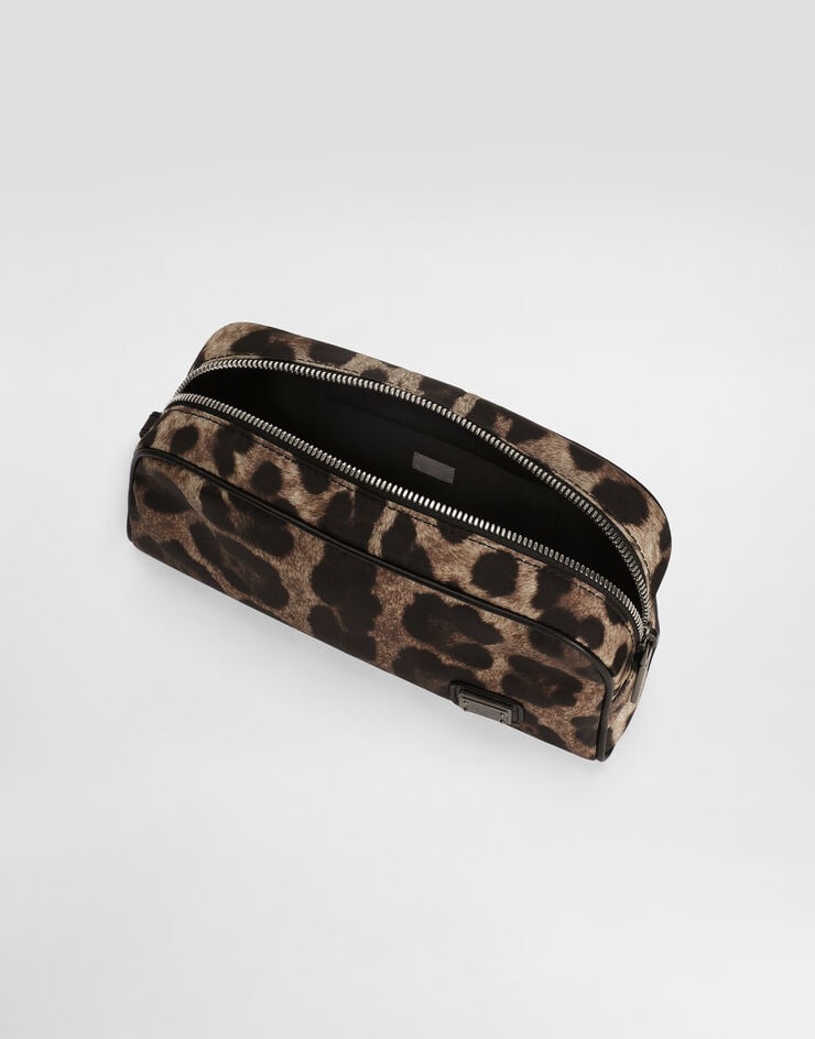 Dolce & Gabbana Leopard-print nylon necessaire Print BP3456AU915