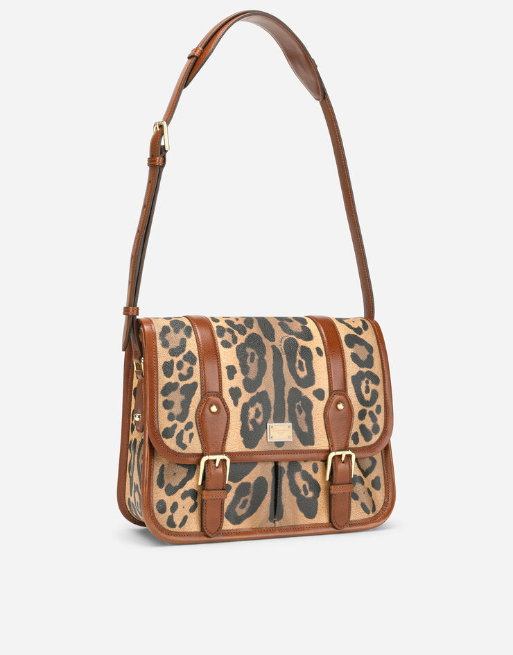 Dolce & Gabbana Messenger-Bag aus Crespo im Leoprint mit Logoplakette Mehrfarbig BB6817AW384