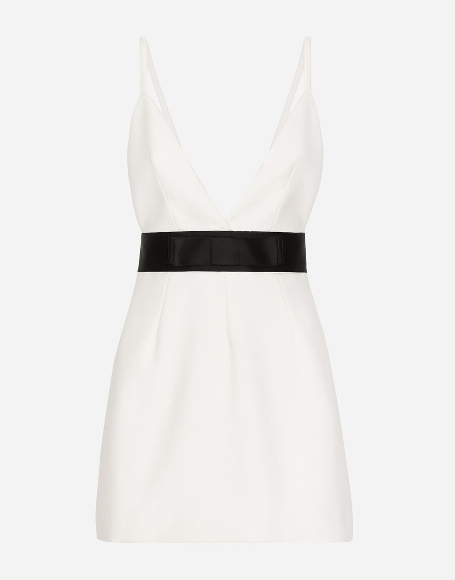 Short woolen dress with satin belt and straps