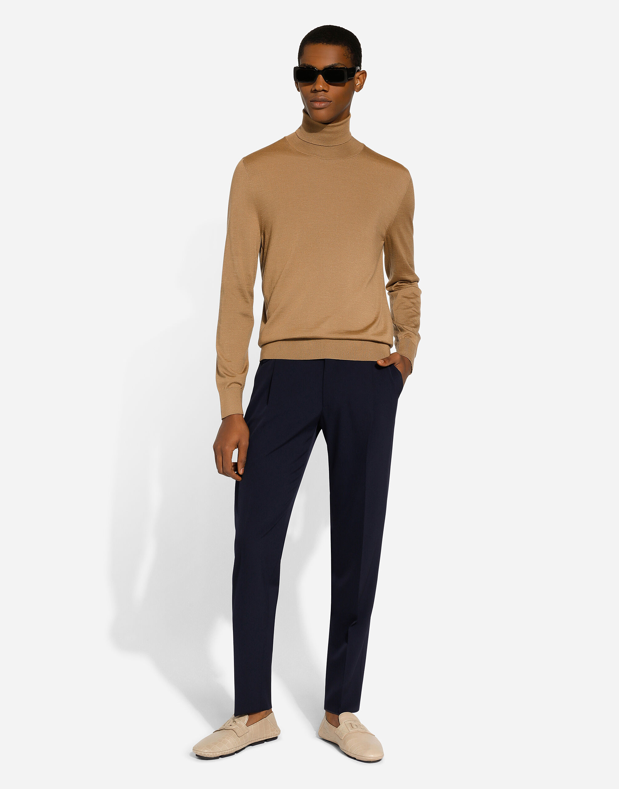 Beigeのメンズ カシミア＆シルク タートルネック セーター