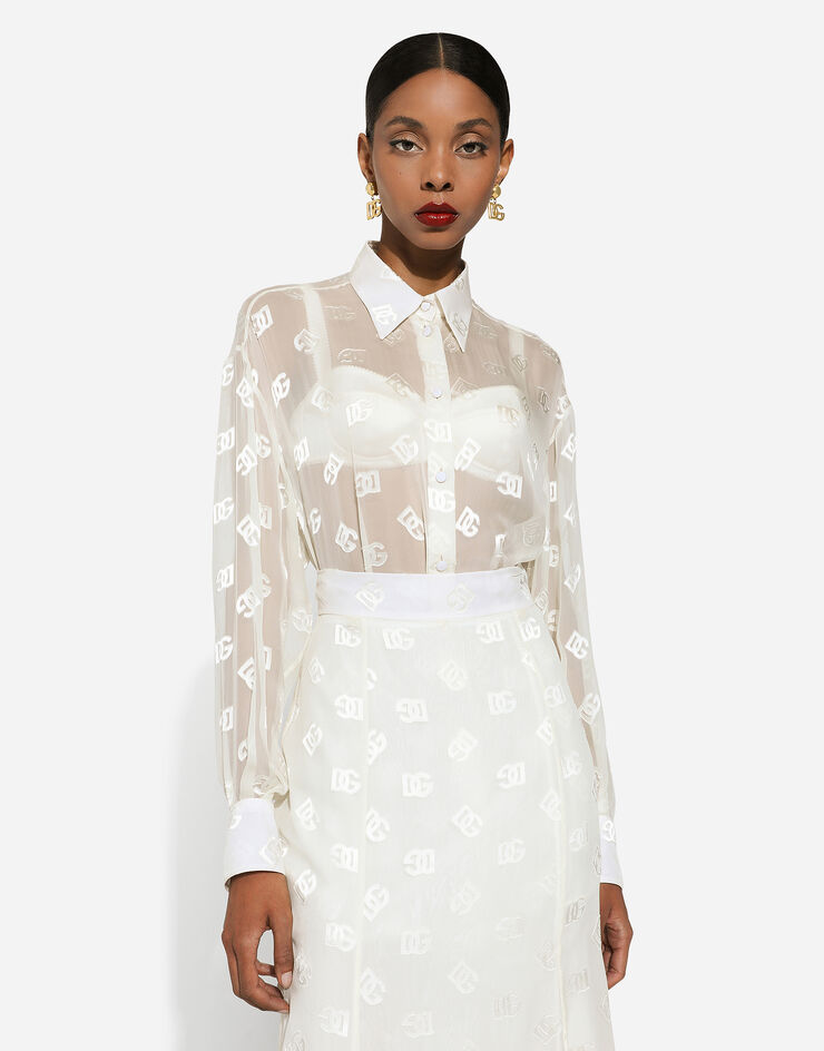 Dolce & Gabbana قميص من حرير ديفوريه بشعار DG أبيض F5O54TFJTBR