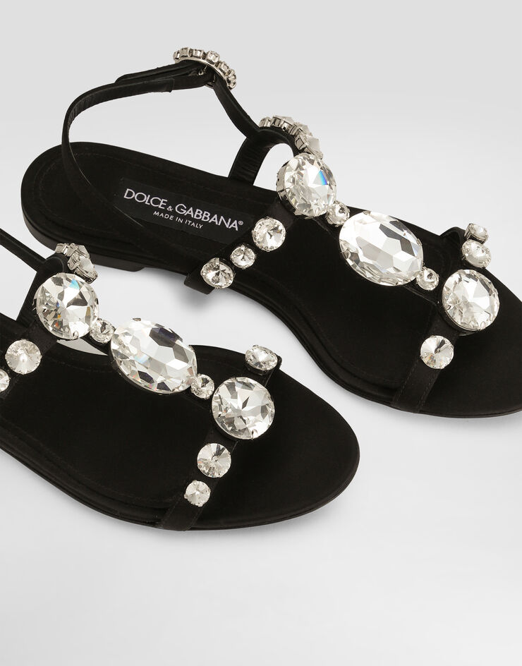111 Dolce & Gabbana   