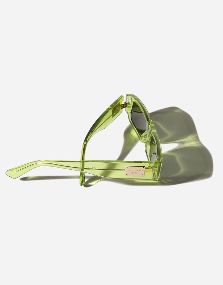 Dolce & Gabbana Солнцезащитные очки Surf Camp Прозрачный лаймовый цвет VG400MVP171