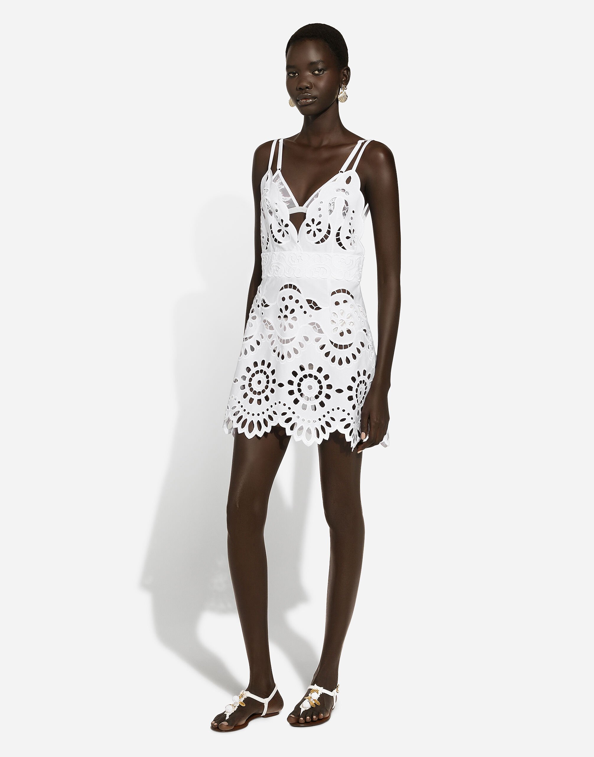 Mini abito con spalline in cotone con ricamo cut out in Bianco da Donna Dolce Gabbana