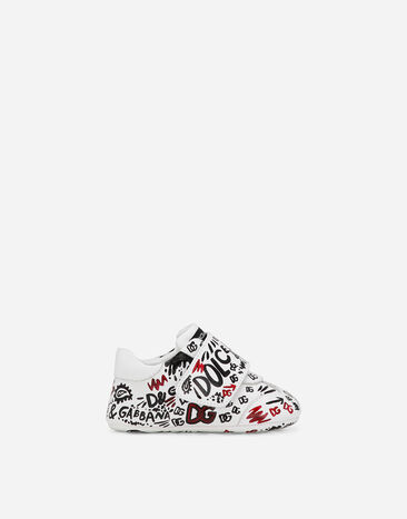 Dolce & Gabbana Zapatilla baja en piel de cordero con estampado de grafiti Multicolor DK0117AC514