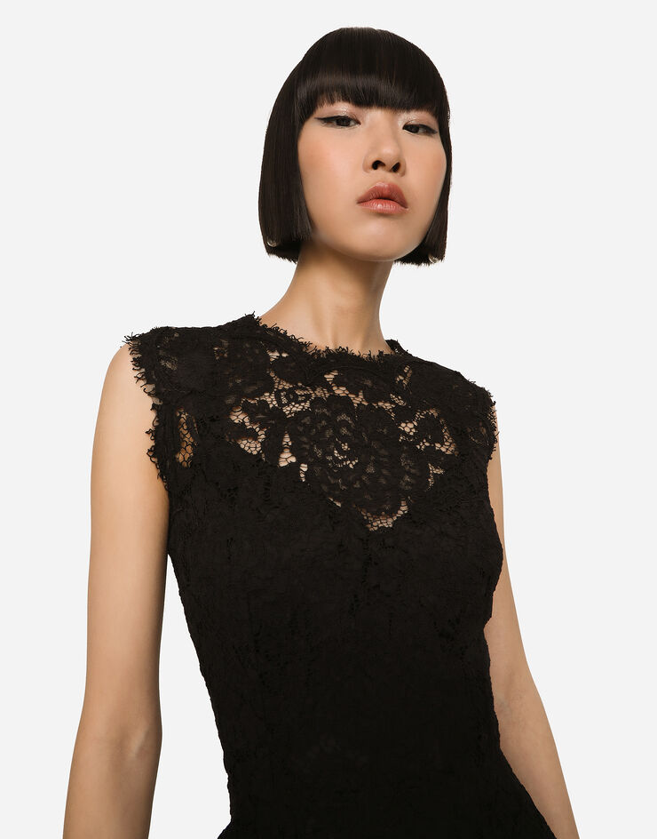 Dolce & Gabbana Longuette-Kleid aus elastischer Spitze mit Logo Schwarz F6H0ZTFLRE1