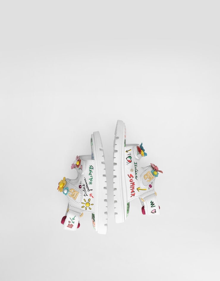Dolce & Gabbana Sandalia en piel de becerro estampada con flores y logotipo DG Imprima D20079AU458