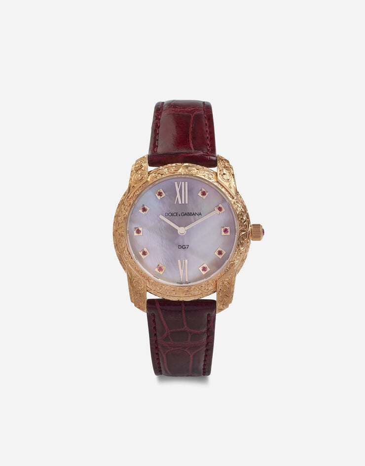 Dolce & Gabbana ساعة DG7 غاتوباردو من الذهب الأحمر مرصعة بعرق اللؤلؤ الوردي والياقوت الأحمر عنابي WWFE2GXGFRA