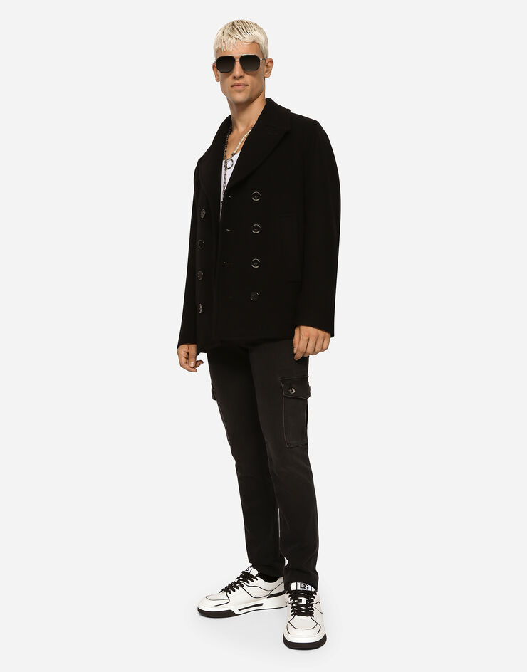 Dolce&Gabbana معطف بازلاء صوف بصف أزرار مزدوج وبطاقة موسومة أسود G036DTHUMQQ