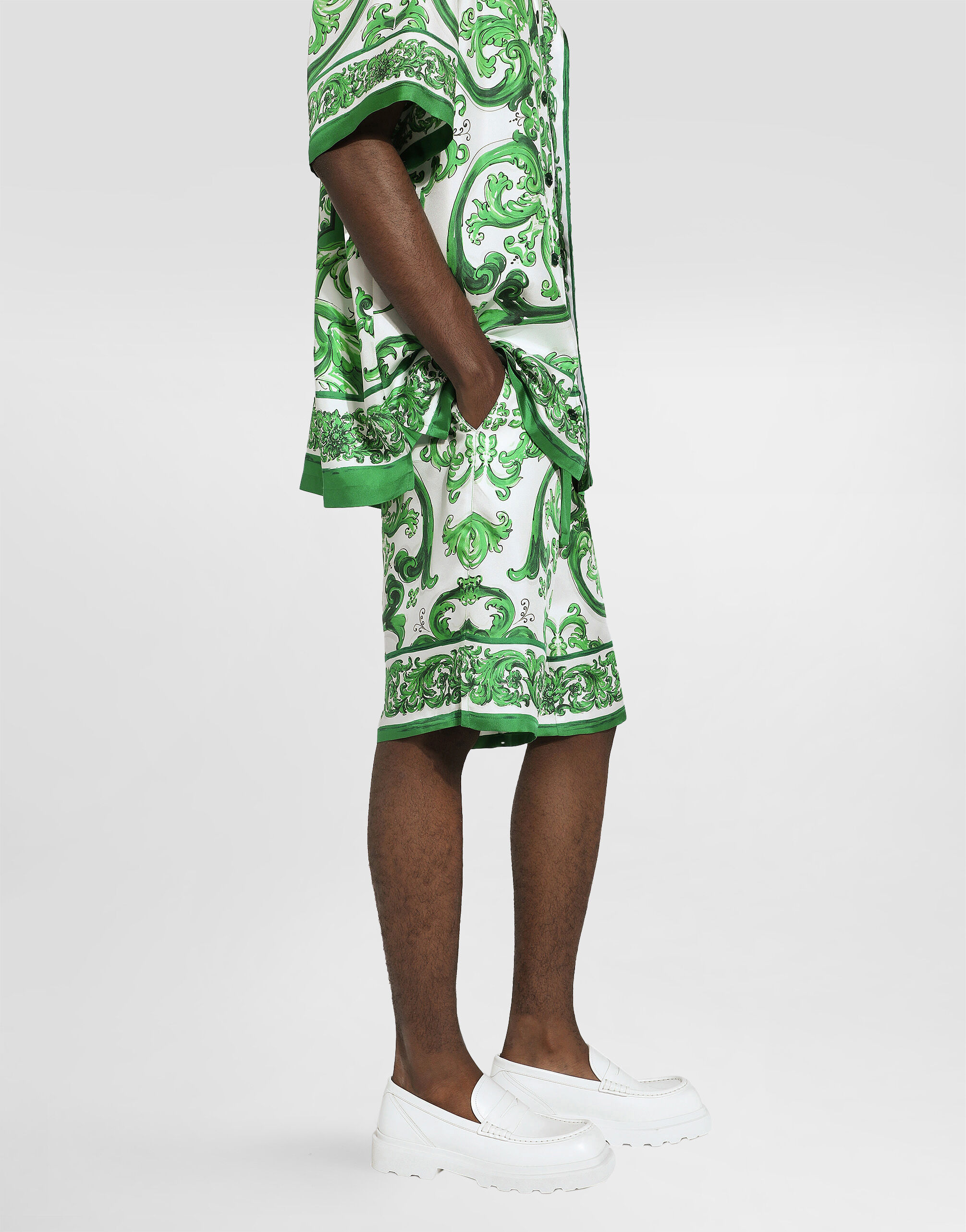★(もも！)パラサイト 14~15ミリ珠 ビーズd＆g Majolica-print silk jogging shorts in Print for Men