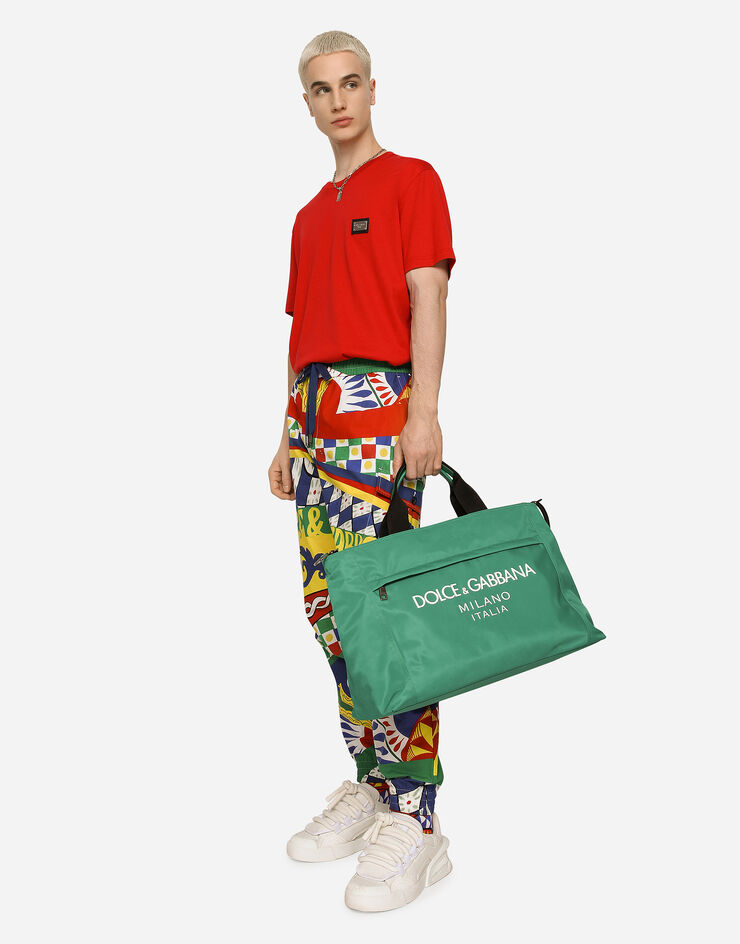 Dolce & Gabbana Reisetasche aus Nylon mit gummiertem Logo Grün BM2125AG182