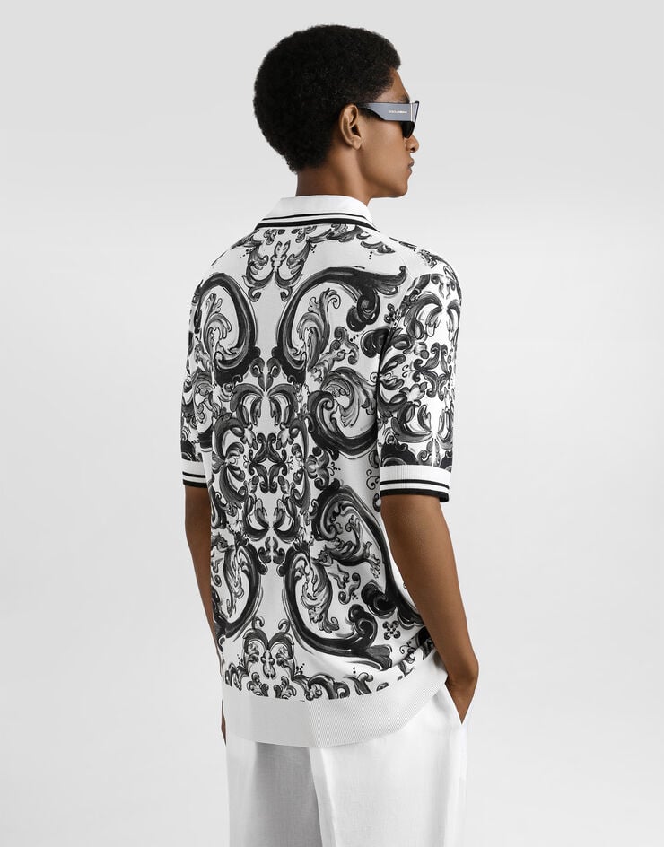 Dolce & Gabbana Poloshirt aus Seidenpiqué mit Majolika-Print Mehrfarbig GXZ11TJAHLD