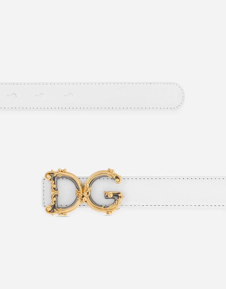 Dolce & Gabbana حزام من جلد العجل بشعار أبيض BE1348AZ831