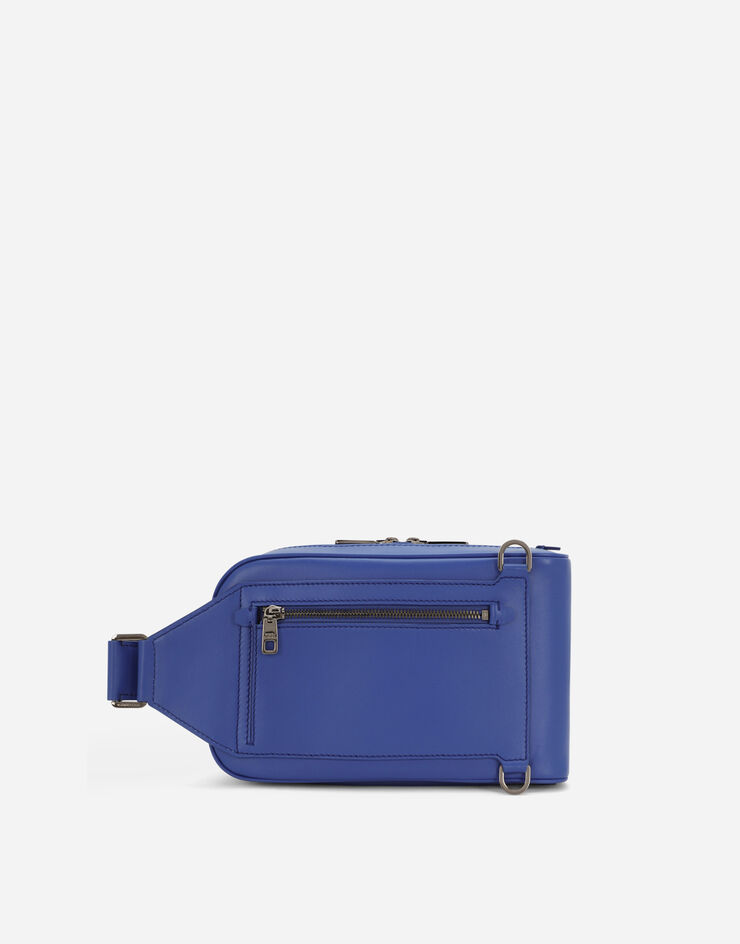 Dolce & Gabbana Поясная сумка из телячьей кожи с рельефным логотипом синий BM2264AG218