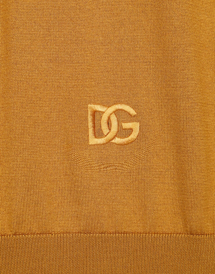 Dolce & Gabbana DG 자수 라운드넥 실크 니트 스웨터 베이지 GXX03ZJBSF8
